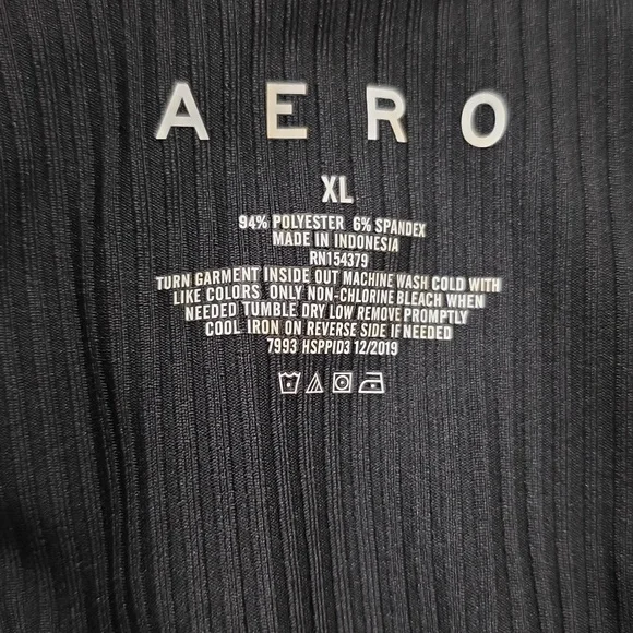 Aero Crop Top - Picture 5 of 5